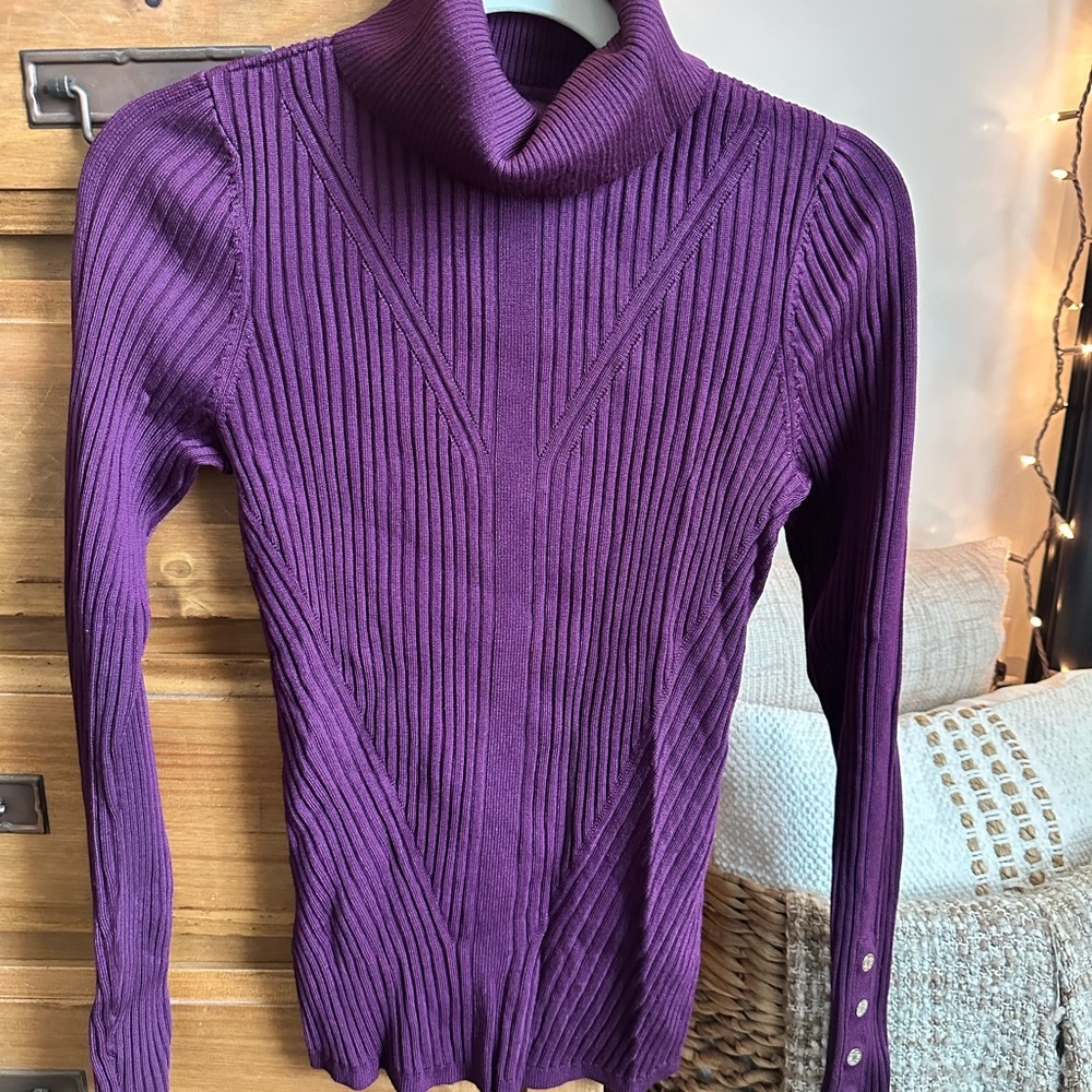White House Black Market Rich Purple Mauve Turtleneck Sweater - Picture 2 of 7